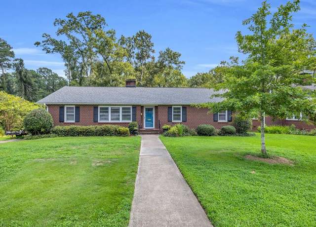 Property at 128 Blyth Ave, Greenwood, SC 29649, 3 beds, 2 baths