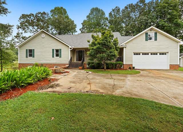 Property at 2320 Old Laurens Rd, Greenwood, SC 29649, 4 beds, 3 baths