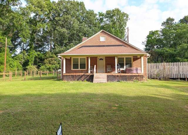Property at 3403 Golf Course Rd, Ninety Six, SC 29666, 3 beds, 2 baths