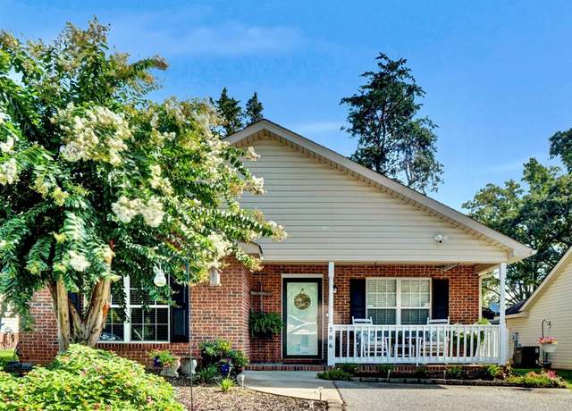 Property at 206 N Mathis St, Greenwood, SC 29646, 2 beds, 2 baths