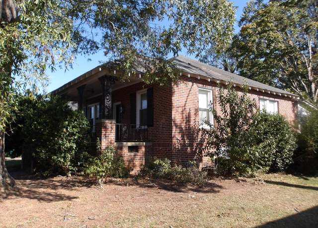 Property at 411 Abbott Ave, Greenwood, SC 29646, 2 beds, 1 bath