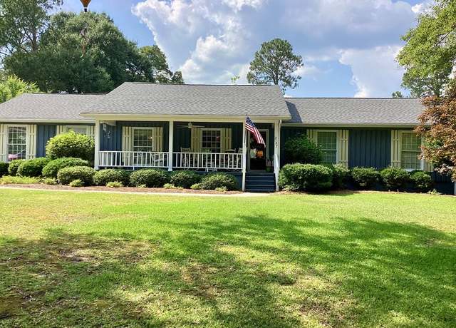 Property at 2127 Main St, Barnwell, SC 29812, 3 beds, 2 baths