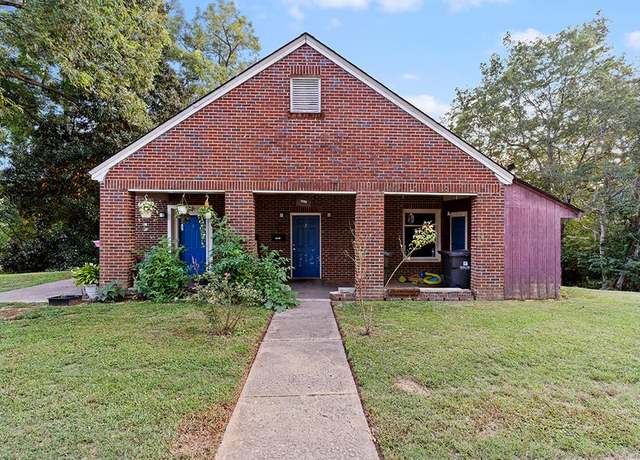 Property at 1103 N North Main St, Abbeville, SC 29620, 4 beds, 2 baths