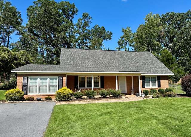 Property at 205 Evergreen Dr, Greenwood, SC 29649, 4 beds, 2 baths