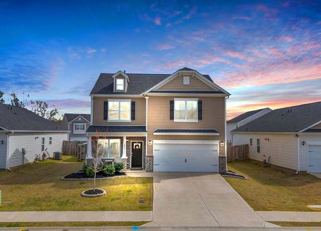 Property at 324 Tolbert Dr, Greenwood, SC 29649, 4 beds, 2.5 baths