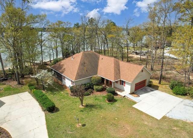 Property at 31 Summerset Bay Dr, Cross Hill, SC 29332, 3 beds, 3 baths