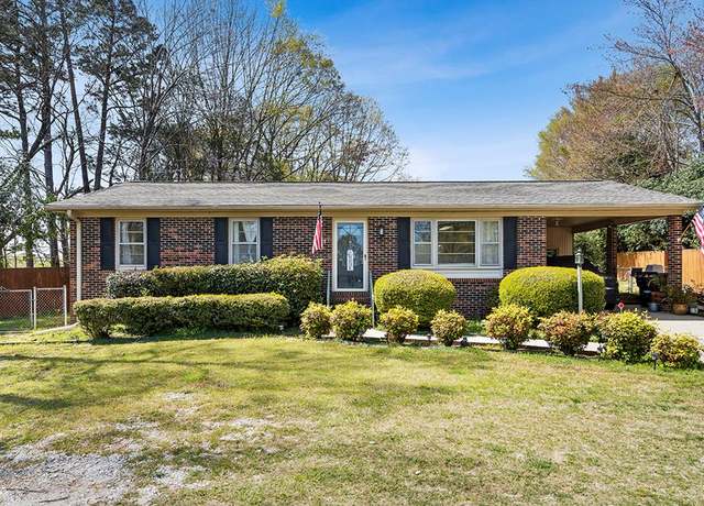 Property at 1229 Woodlawn Rd, Greenwood, SC 29646, 3 beds, 2 baths