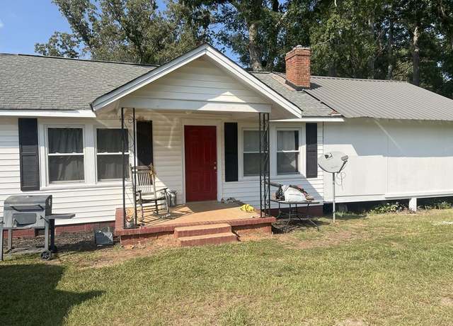 Property at 206 S Riley Rd, Greenwood, SC 29646, 2 beds, 1 bath