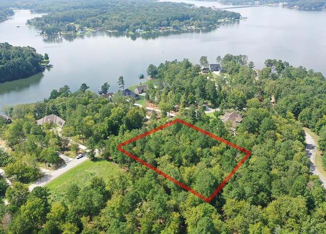Property at 361 Abercrombie Pt, Ninety Six, SC 29666