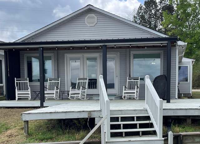Property at 138 Peake Ct, Ninety Six, SC 29666, 3 beds, 2 baths