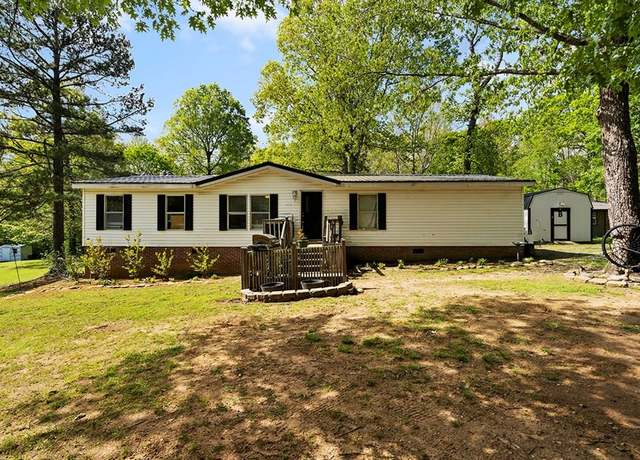 Property at 202 Pinion Dr, Greenwood, SC 29649, 3 beds, 2 baths