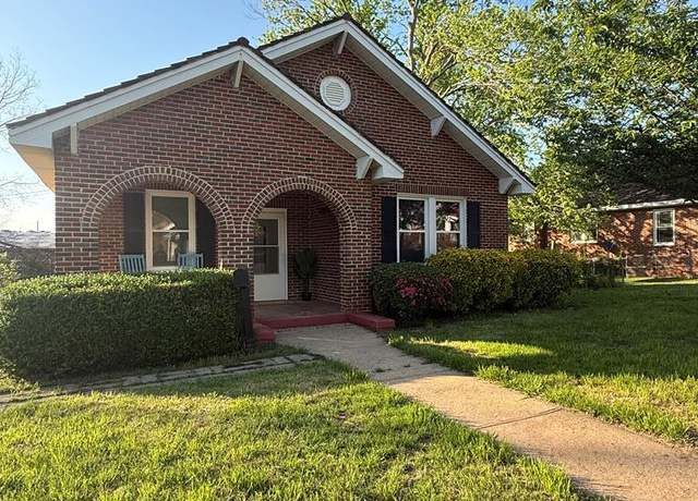 Property at 418 Bolt Ave, Greenwood, SC 29646, 2 beds, 2 baths