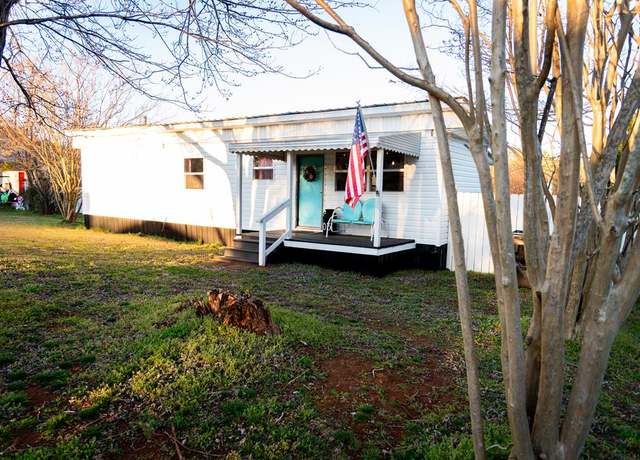 Property at 103 Thomas St, Calhoun Falls, SC 29628, 2 beds, 1 bath