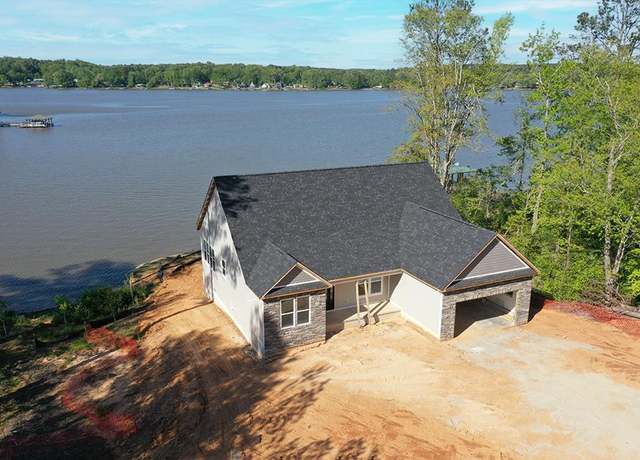 Property at 261 Headwater Dr, Greenwood, SC 29649, 4 beds, 4 baths