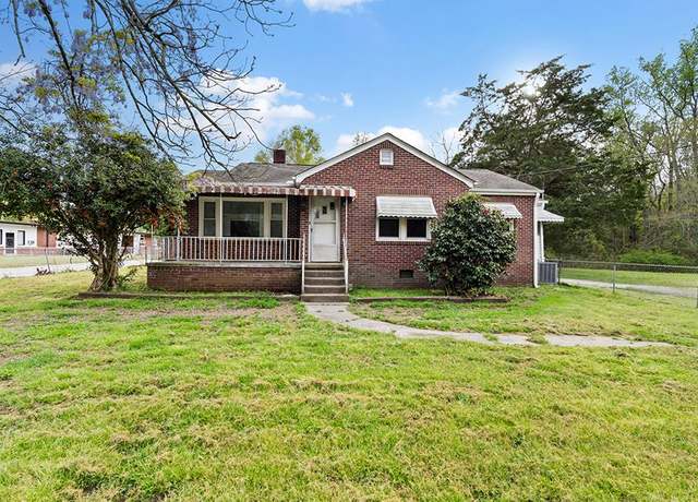 Property at 1008 Main Street St S, Abbeville, SC 29620, 2 beds, 1 bath