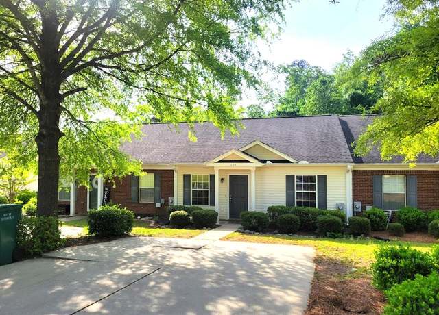 Property at 204 Dry Branch Ct, Greenwood, SC 29649, 2 beds, 2 baths