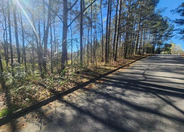 Property at 208 Bermuda Dr, Greenwood, SC 29649