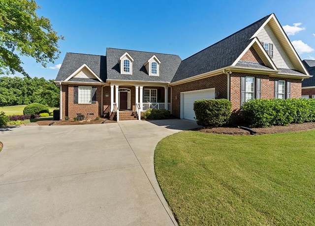 Property at 110 Sand Trap Ln, Greenwood, SC 29649, 3 beds, 2 baths