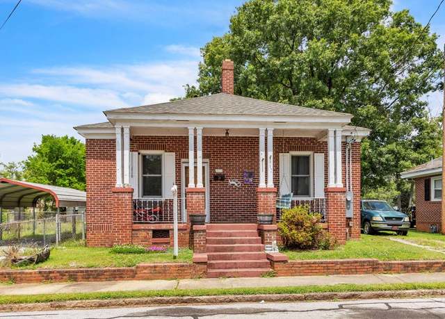 Property at 405 Hunter St, Greenwood, SC 29646, 2 beds, 1 bath