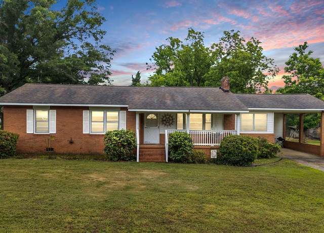 Property at 1223 NW Old Abbeville Hwy, Greenwood, SC 29649, 3 beds, 1 bath