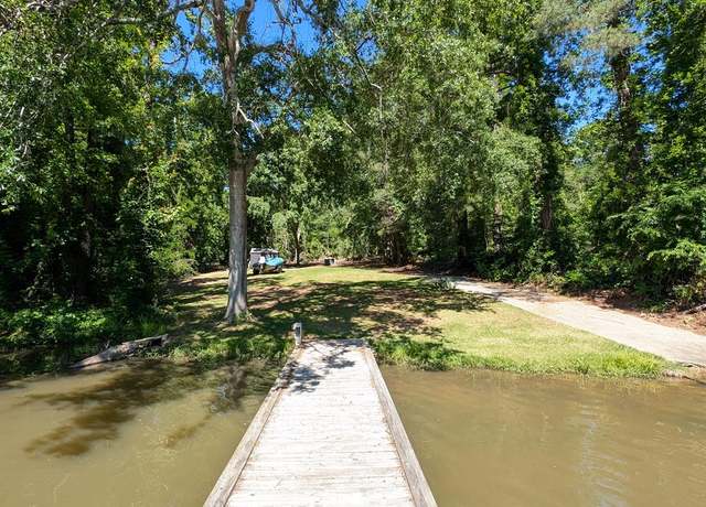Property at 108 Whatley Dr, Greenwood, SC 29649