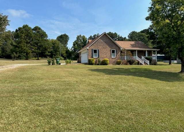 Property at 110 Hughes Rd, Greenwood, SC 29646, 3 beds, 2 baths