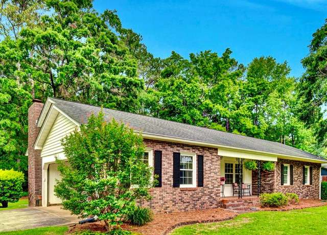 Property at 117 Rosemont Dr, Greenwood, SC 29646, 3 beds, 2 baths