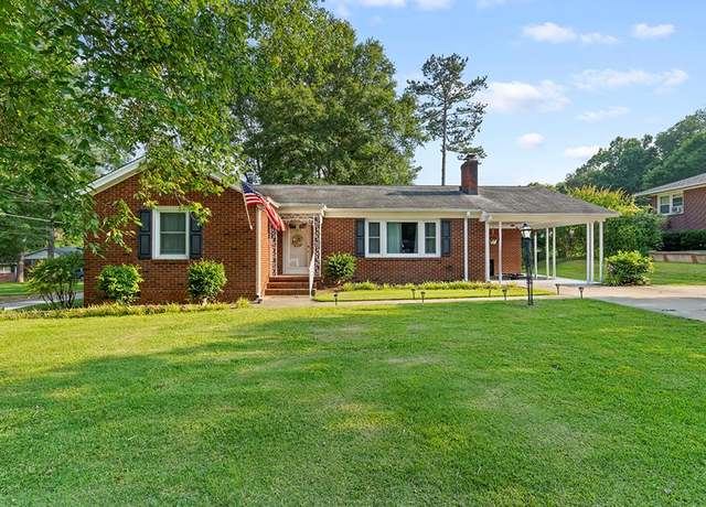 Property at 201 Sunset Dr, Abbeville, SC 29620, 3 beds, 2 baths