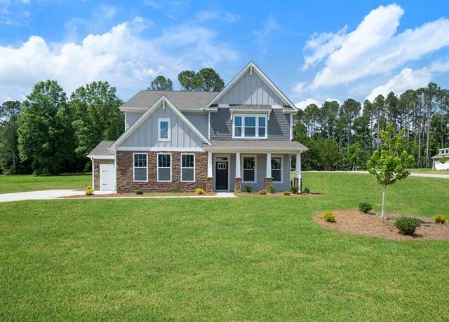 Property at 262 Oakmonte Cir, Greenwood, SC 29649, 5 beds, 4 baths