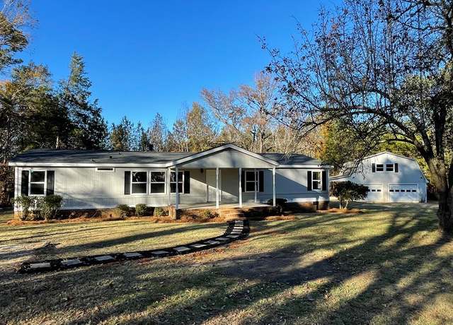 Property at 155 Heather Ln, Greenwood, SC 29649, 3 beds, 2 baths