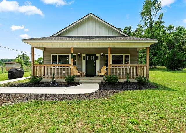 Property at 200 Dixon St, Clinton, SC 29325, 3 beds, 2 baths