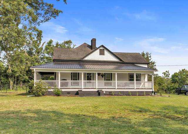 Property at 4508 Moorefield St, Hodges, SC 29653, 4 beds, 2 baths