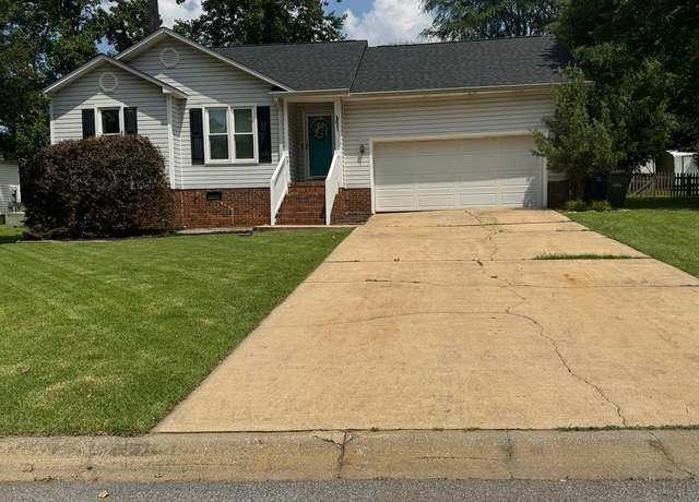 Property at 106 Chadford Ct, Greenwood, SC 29649, 3 beds, 2 baths