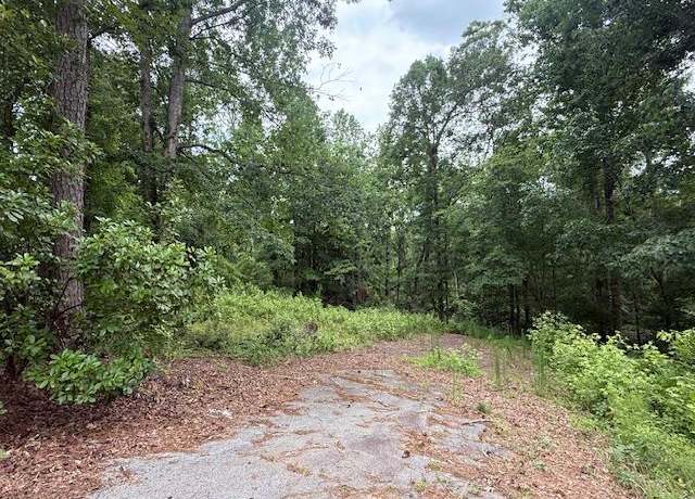 Property at 410 Dogwood Dr, Greenwood, SC 29646