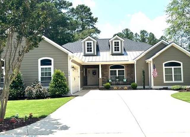 Property at 104 E Gunnery Ct, Ninety Six, SC 29666, 4 beds, 3 baths