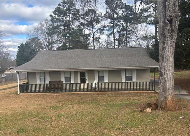 Property at 2614 Montague Ave Ext, Greenwood, SC 29649, 3 beds, 2 baths