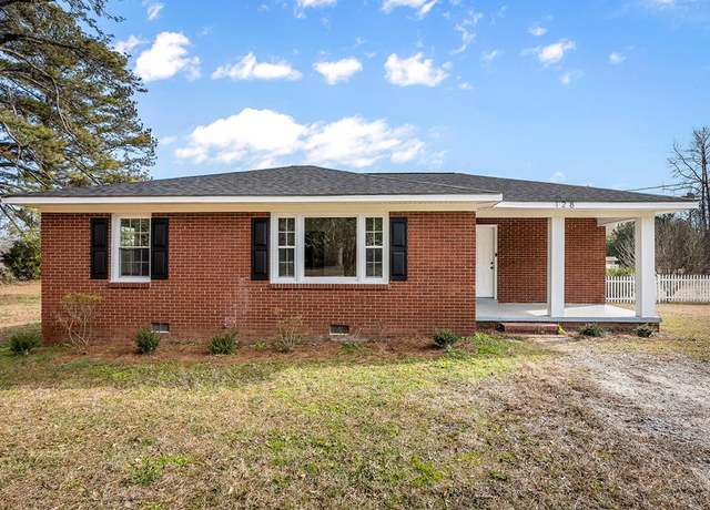Property at 128 Marshall Cir, Greenwood, SC 29646, 3 beds, 1 bath