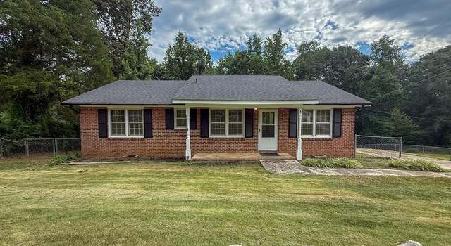 Photo of 6 Dogwood Ln, Ware Shoals, SC 29692