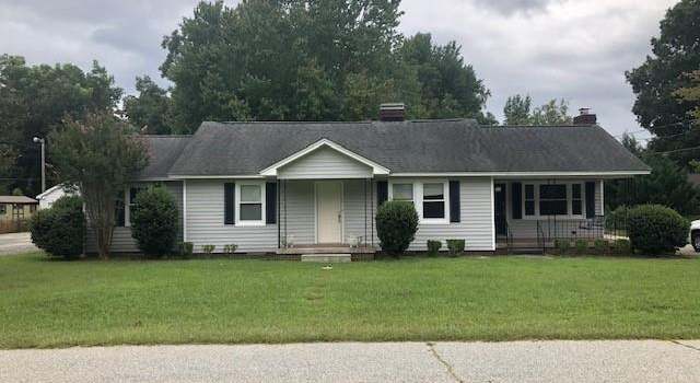 Photo of 719 SE Keisler Dr, Greenwood, SC 29646