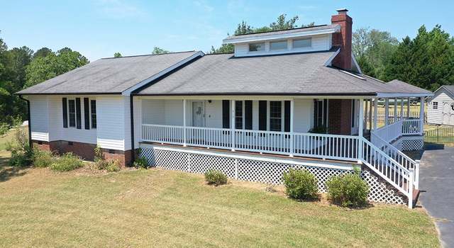 Photo of 419 Stonewood Dr, Greenwood, SC 29649