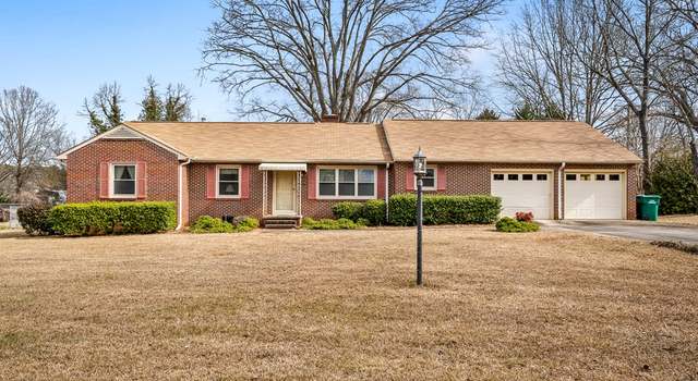 Photo of 721 Logan Ct, Greenwood, SC 29646