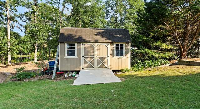 Photo of 112 Creekside Ct, Greenwood, SC 29649