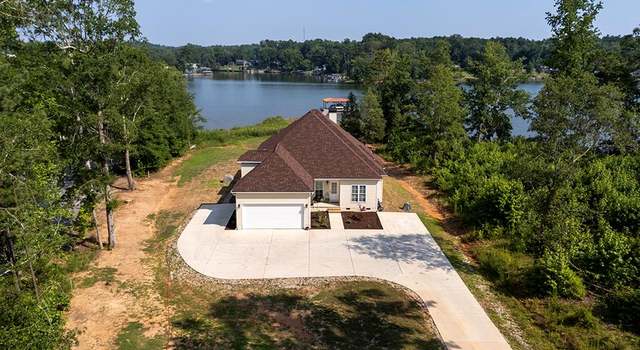 Photo of 114 Long Point Rd, Hodges, SC 29653