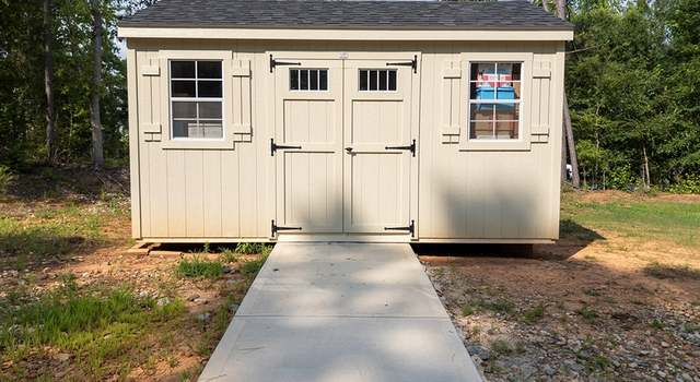 Photo of 114 Long Point Rd, Hodges, SC 29653