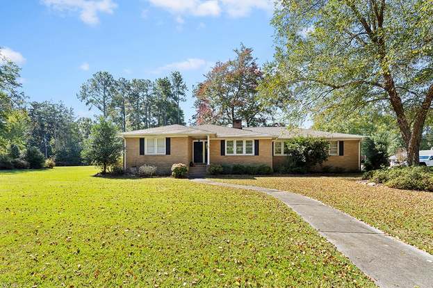 107 Old Oak Dr, Greenwood, SC 29649 | MLS# 125960 | Redfin