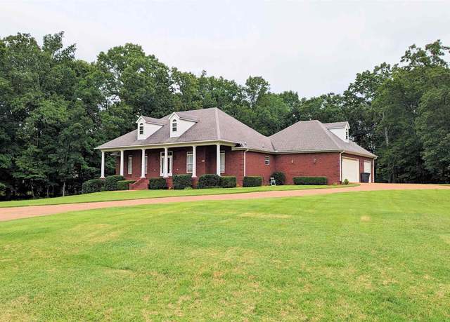 Property at 165 Hunters Glen Ln, Henderson, TN 38340, 4 beds, 2 baths