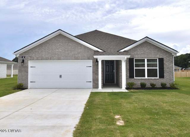 Property at 48 Vintage Grove Rd, Jackson, TN 38305, 3 beds, 2 baths