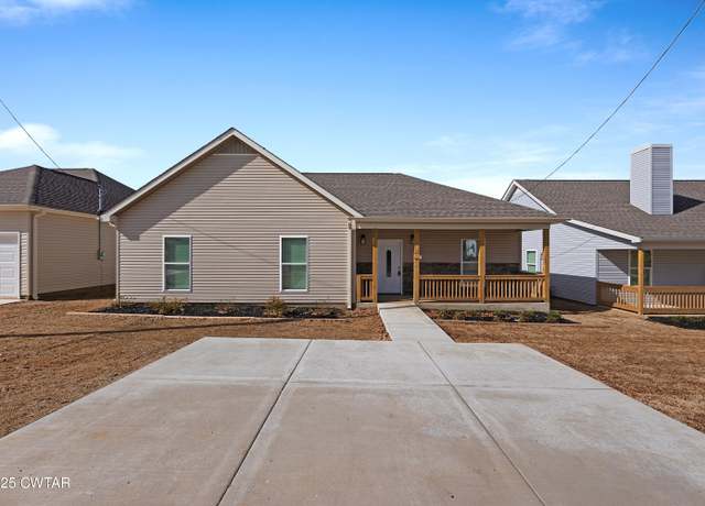 Property at 159 Cartmell St, Jackson, TN 38301, 4 beds, 2 baths