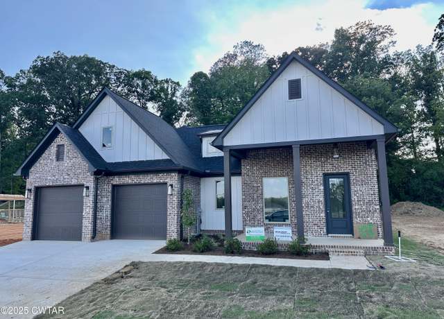 Property at 29 Kings Pond Cv, Jackson, TN 38305, 3 beds, 2 baths