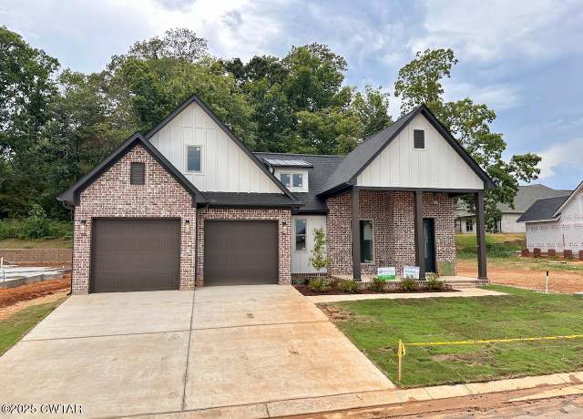 Property at 29 Kings Pond Cv, Jackson, TN 38305, 3 beds, 2 baths